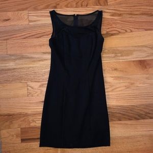 Mesh sweetheart neckline